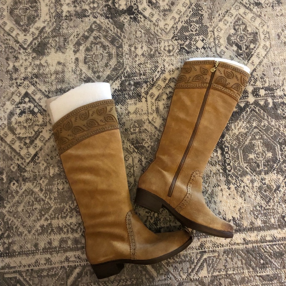 Brand new Nurture leather boots! Size 9.